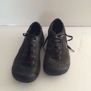 Keen Women's Black Leather Shoes